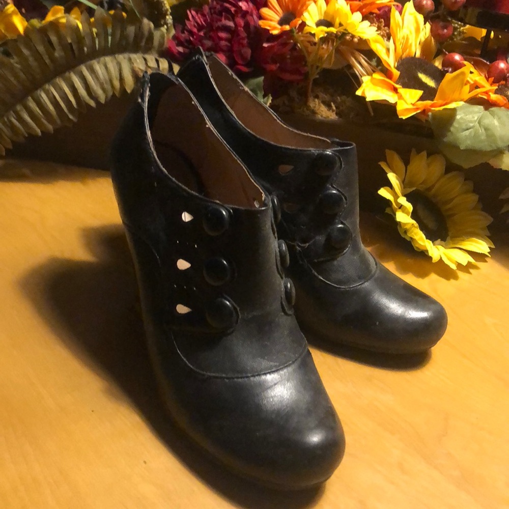 Miz Mooz NYC Retro Heels